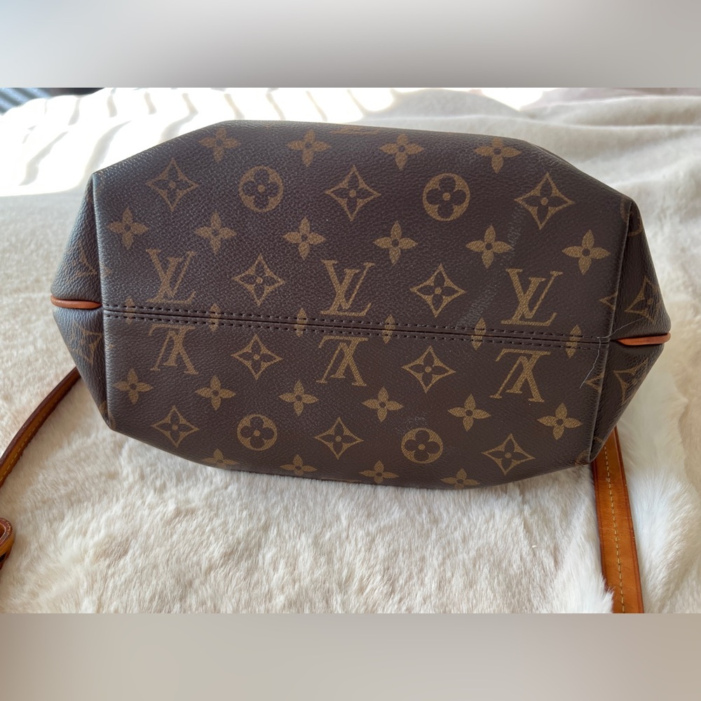 Louis Vuitton Turenne PM Monogram Women’s Bag - Picture 7 of 15